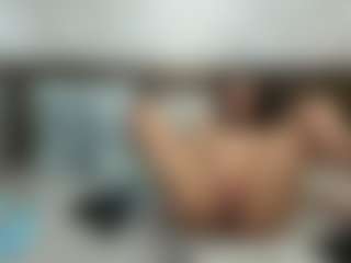 SquirterZoe's Live Sex Cam Show