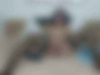 SquirterZoe's Live Sex Cam Show