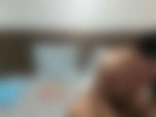 Live cam show with SquirterZoe - Athletic Bedroom on Camsoda