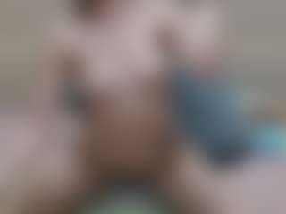 SquirterZoe's Live Sex Cam Show