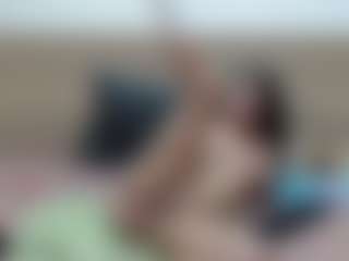 Live cam show with SquirterZoe - Lovense Small Tits on SxyPornLive
