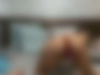 SquirterZoe's Live Sex Cam Show