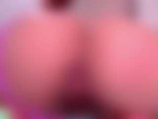 Live cam show with Ailinups - Curly Hair on sexytreat.net