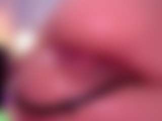 Live cam show with Ailinups - Curly Hair on Camsoda
