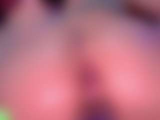 Live cam show with Ailinups - Teen (18+) on livesexfox.com