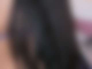 Live cam show with Emma - Facial on liverealitysex.com
