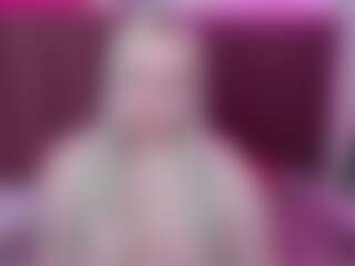 Live cam show with LorettaMoss - Fantasy on Camsoda