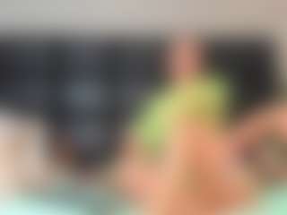 Maturedoly-1's Live Sex Cam Show