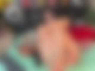 Maturedoly-1's Live Sex Cam Show