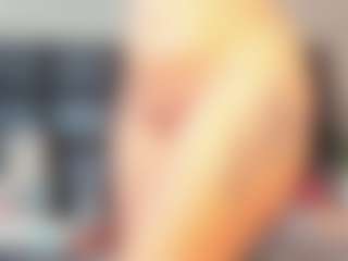 Maturedoly-1's Live Sex Cam Show