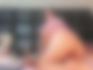 Maturedoly-1's Live Sex Cam Show