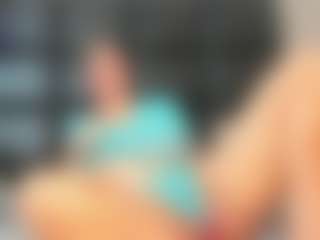 Live cam show with Maturedoly-1 - Bedroom on CamwithHer