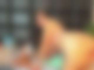 Maturedoly-1's Live Sex Cam Show
