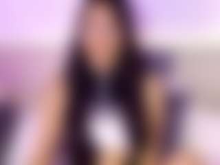 Live cam show with AliceeThorn - Glasses on CamwithHer