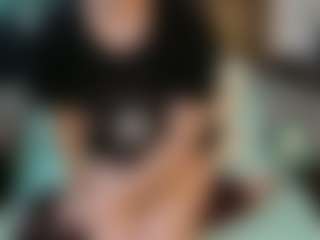 SaveTheBea's Live Sex Cam Show