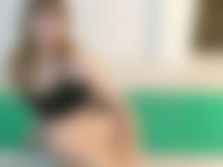 SaveTheBea's Live Sex Cam Show