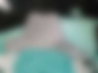 SaveTheBea's Live Sex Cam Show