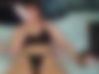 SaveTheBea's Live Sex Cam Show