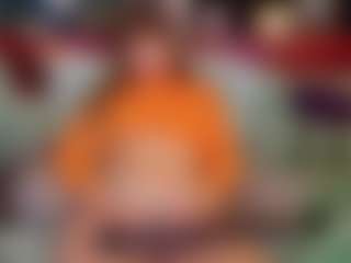 SaveTheBea's Live Sex Cam Show
