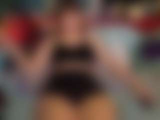 SaveTheBea's Live Sex Cam Show