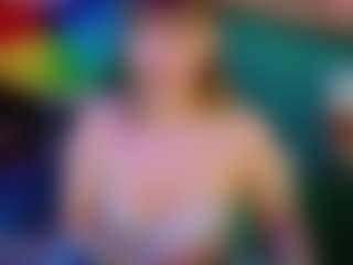 SaveTheBea's Live Sex Cam Show