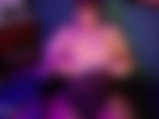 SaveTheBea's Live Sex Cam Show