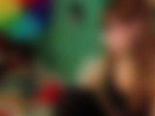 SaveTheBea's Live Sex Cam Show