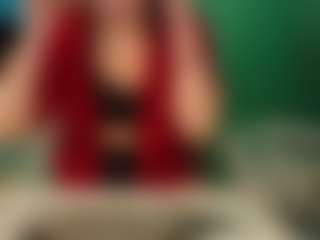 SaveTheBea's Live Sex Cam Show
