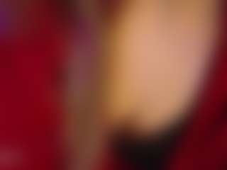 SaveTheBea's Live Sex Cam Show