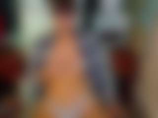 SaveTheBea's Live Sex Cam Show