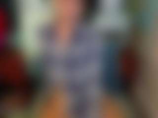 SaveTheBea's Live Sex Cam Show