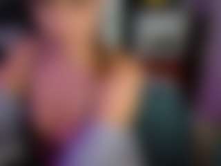 SaveTheBea's Live Sex Cam Show