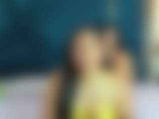 Live cam show with studValerin-Abbi - Striptease on Livezox