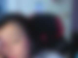 Live cam show with andrea-jones11 - Oil on camwithhim.com