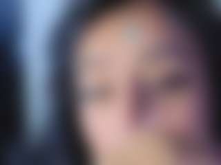 Live cam show with andrea-jones11 - Public on madthumbs