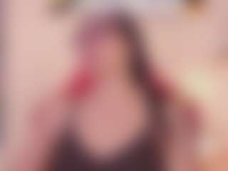 Live cam show with andrea-jones11 - Thin on Hubzter Live