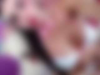 Live cam show with ValeriaRiosQueen - Smoking on liverealitysex.com