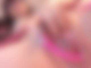 Live cam show with Yiovanna19 - Teen (18+) on Camversity