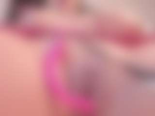 Live cam show with Yiovanna19 - Legs on Soda Cam