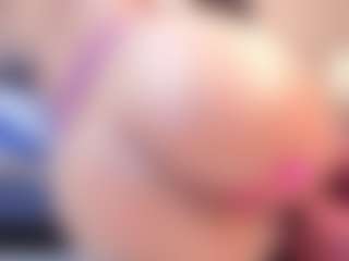 Live cam show with Yiovanna19 - Flexible on Camsoda