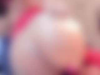 Live cam show with Yiovanna19 - Anime on StripNow