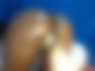 Live cam show with BUSTY-BEE - Bikini on Camsoda