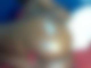 Live cam show with BUSTY-BEE - Facial Piercings on sexytreat.net