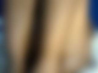 Live cam show with BUSTY-BEE - Facial Piercings on Free Soda