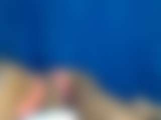 Live cam show with BUSTY-BEE - Ebony on Camsoda | kenya