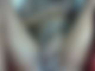 Live cam show with BUSTY-BEE - Ebony on LiveSexCams6 | kenya