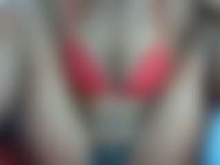 BUSTY-BEE's Live Sex Cam Show