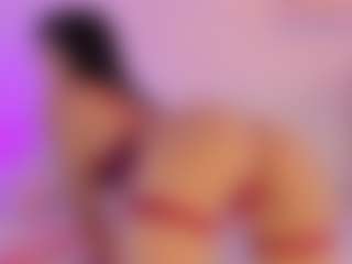 Iliana's Live Sex Cam Show