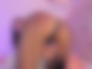 Iliana's Live Sex Cam Show