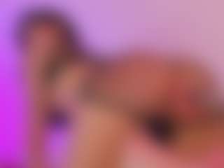Iliana's Live Sex Cam Show